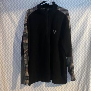 Legendary, camo pull over